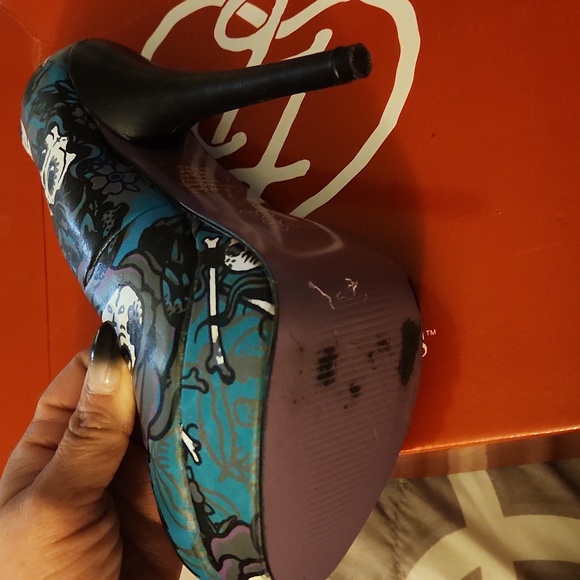 JustFab Ironfist high heels, skulls, teal/multicolor, size 6 - Picture 5 of 5